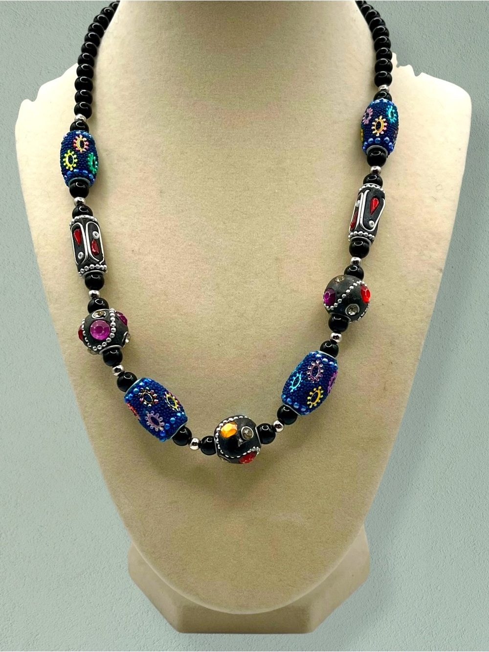 Artisan Inlay Polymer Clay Floral Bead Chunky Necklace Black and Multi Color